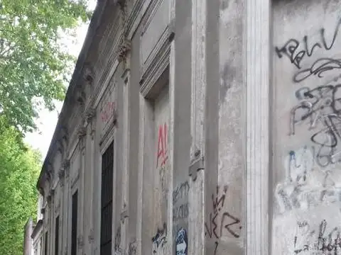 MORENO Y LINIERS 2100