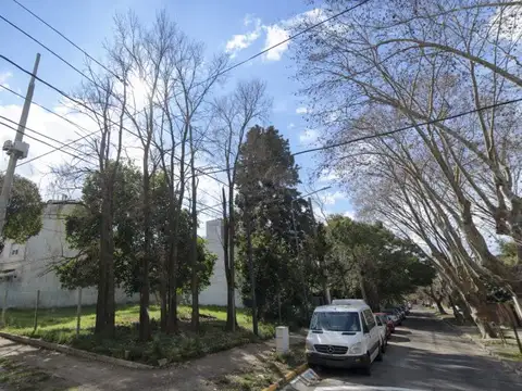 Terreno en Venta en Vicente López Vías / Maipú, USD 480.000