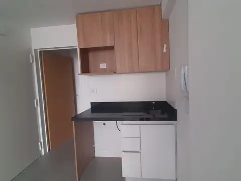 Monoambiente amplio divisible, balcón Amenities Apto Crédito