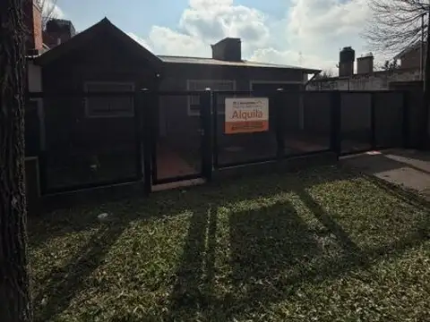 Casa en Alquiler en Funes, $ 1.300.000