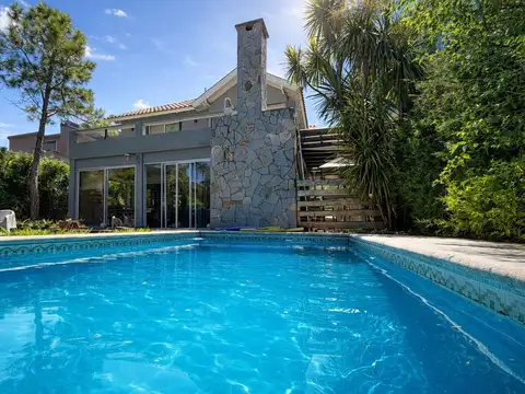 Casa  en Venta en La Candela, Pilar, G.B.A. Zona Norte