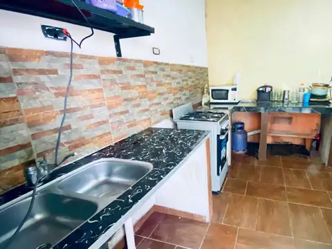 Casa 3 ambientes con 2 baños