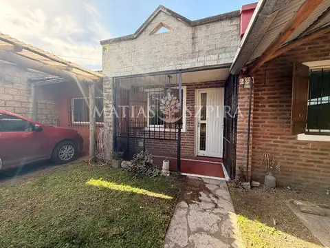 Casa 4 ambientes con 1 baño