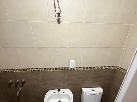Depósito con vivienda en venta - 647 m2- Lanus