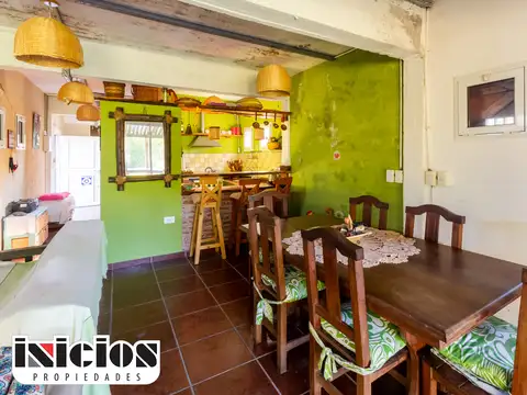 Casa con amplio parque - C1121