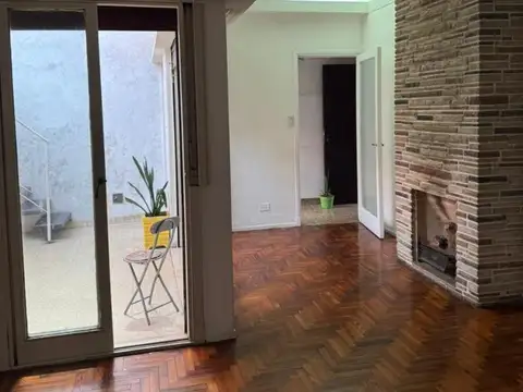 PH en alquiler, muy luminoso sin expensas. Boedo