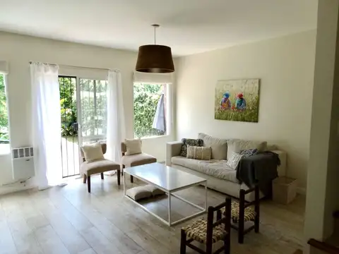 Triplex - casa en venta - Barrio cerrado Los Robles - Beccar - San Isidro