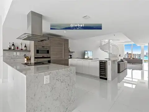 Departamento en Venta con 2 cocheras
