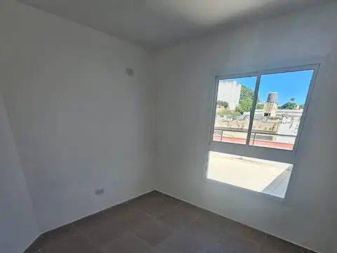 Departamento en Venta en Alberdi, USD 63.000