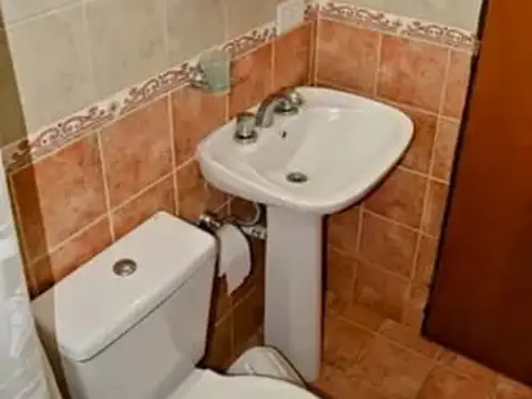 1 CUADRA DEL MAR - 94 ENTRE 1 Y 2 FONDO LIBRE