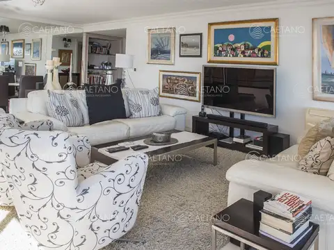 Venta apartamento 3 dormitorios. Puerto, Punta del Este.