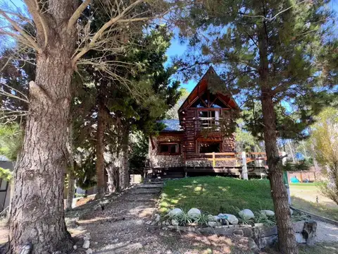 Casa 4 ambientes con 3 baños