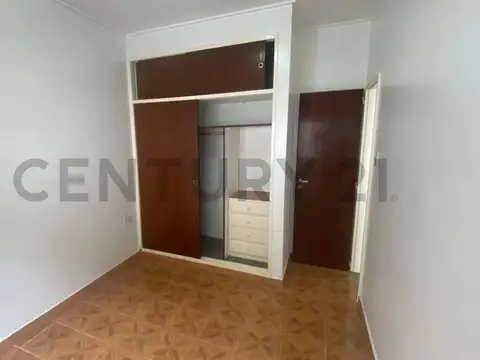 Departamento en Venta en Los Hornos, USD 70.000