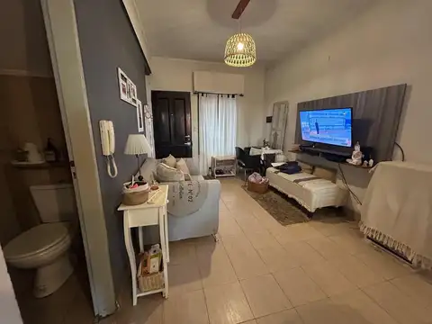 Depto Tipo Casa en Venta con 1 cocheras