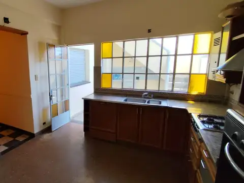 Depto Tipo Casa en Alquiler de 3 dormitorios