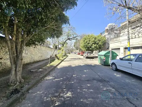 VENTA · LOTE PARA CONSTRUCTORA · ALTURA 11,50 MTS · REFINERÍA