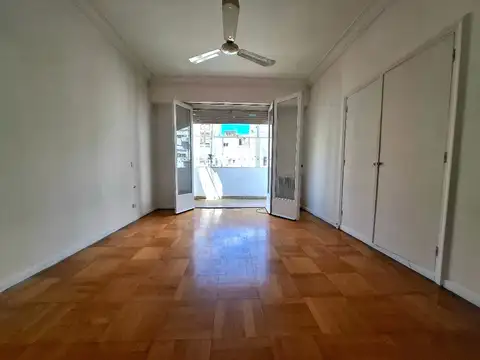 # ALQUILER- Recoleta - Juncal 2200  - 3 Dormitorios con dependencia -Balcon