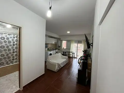 Bolívar 1200, Piso 1°