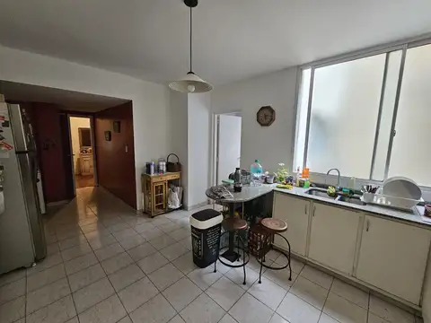 Departamento 5 ambientes con 2 baños