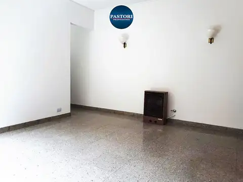 Depto Tipo Casa en Alquiler de 2 ambientes