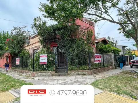 Casa 3 dormitorios Venta - Florida Oeste