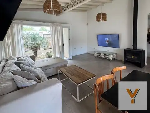 Casa en Venta - 3 Dormitorios 1 Baño - 365mts - Santa Teresita