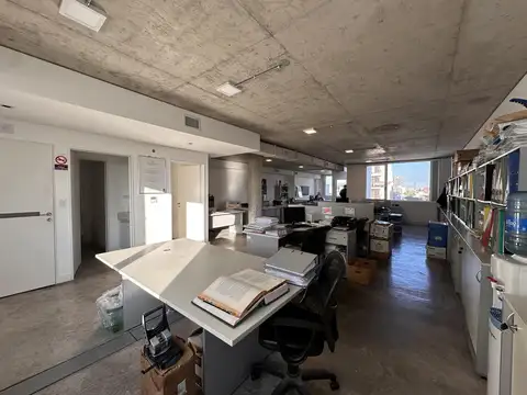 Oficina con cochera en venta, Saavedra - Planta libre, edificio corporativo