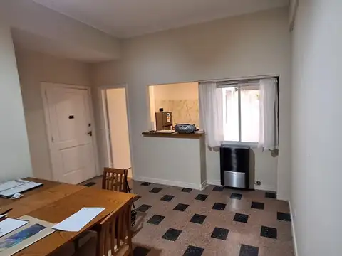 DEPARTAMENTO DE 3 AMBIENTES CON 2 PATIOS