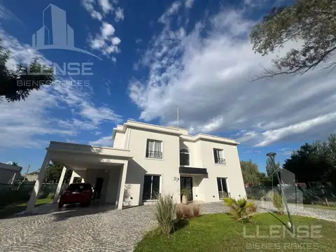 Casa 4 Ambientes en venta - opcional extra muebles - APTA CREDITO Barrio la Candida