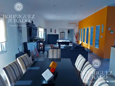 Casa 5 ambientes con 3 baños