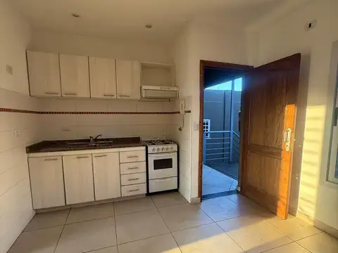 Departamento en Alquiler en San Antonio de Padua, $ 580.000