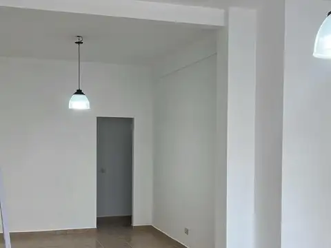 MUY BUENA UBICACIÓN - MUNRO CENTRO