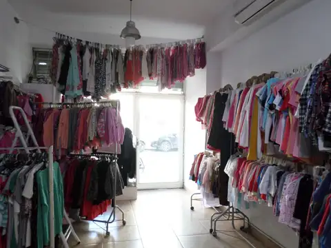 Local en Alquiler en Munro, $ 600.000