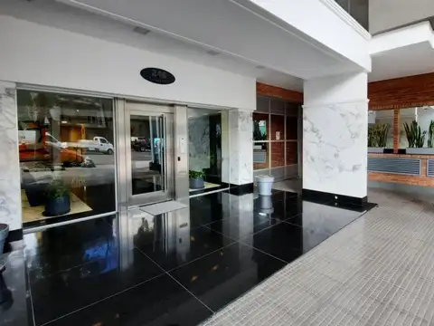 Castro Barros 200, Piso 6