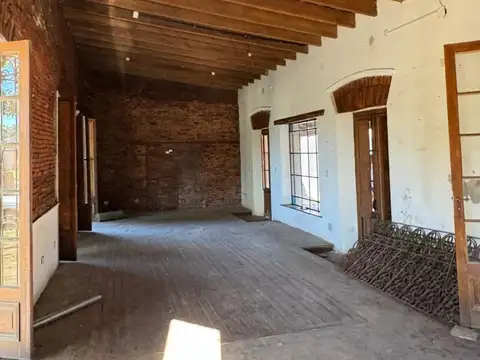 Areco - Alquiler Local en esquina ideal gastron