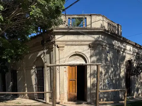 Areco - Alquiler Local en esquina ideal gastron