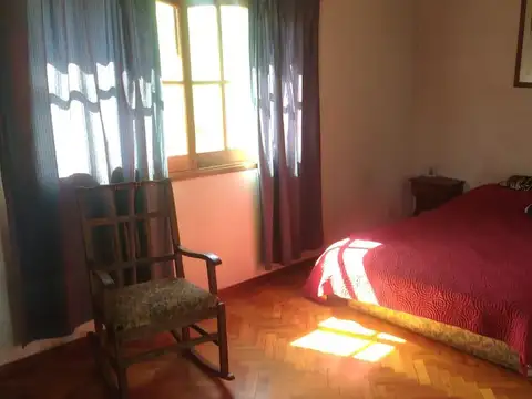 Argentino Golf Club al 2200 esquina Santa Lucia