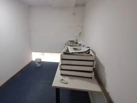 Oficina 3 ambientes con 1 baño