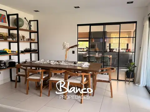 Casa en Alquiler en San Gabriel, USD 2.900
