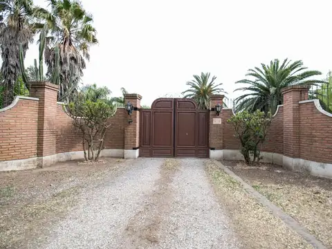 Se vende quinta c/ lote de 1ha de parque