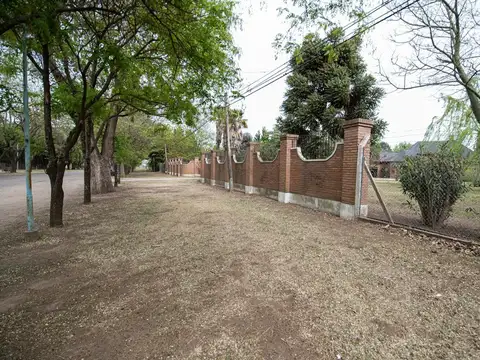 Se vende quinta c/ lote de 1ha de parque