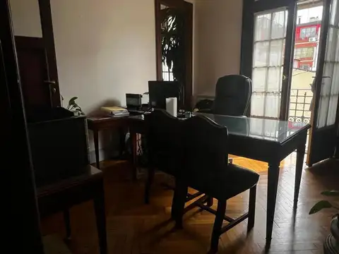 Departamento 5 ambientes con 2 baños