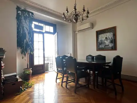 Venta Departamento 5 Ambientes en Monserrat