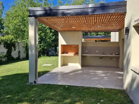 Casa en Alquiler en Tortuguitas, $ 1.400.000