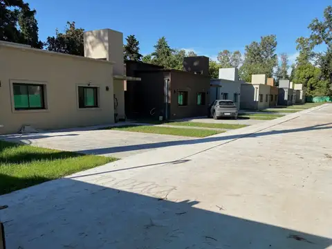 Casa a estrenar en predio privado - 8 Casas Tortuguitas