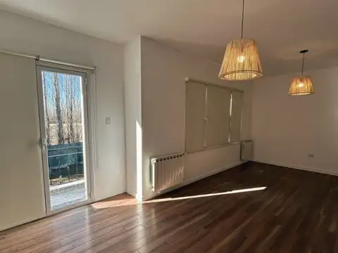Casa en Alquiler en Neuquen, $ 6.500.000