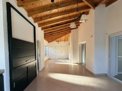 Casa - Alquiler - Argentina, Neuquén - Bejarano 2200