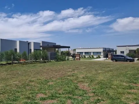 Terreno en Venta en Pilar del Este - San Ramon, USD 22.000