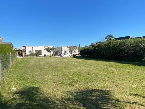 Lote central en San Ramón - Pilar del Este