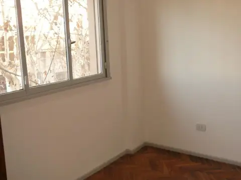 Departamento en Alquiler en Flores, $ 600.000